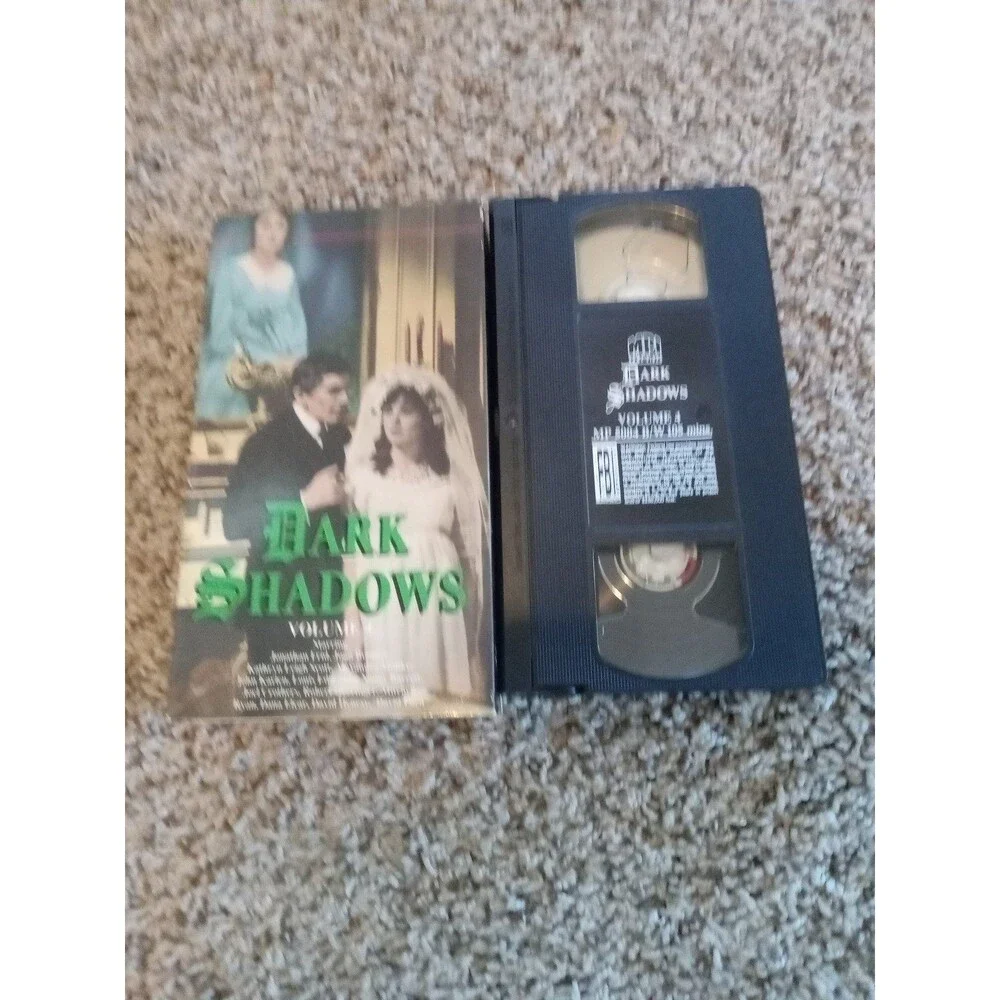 Dark Shadows VHS Tape Set Volumes 1-4 - Picture 5 of 5